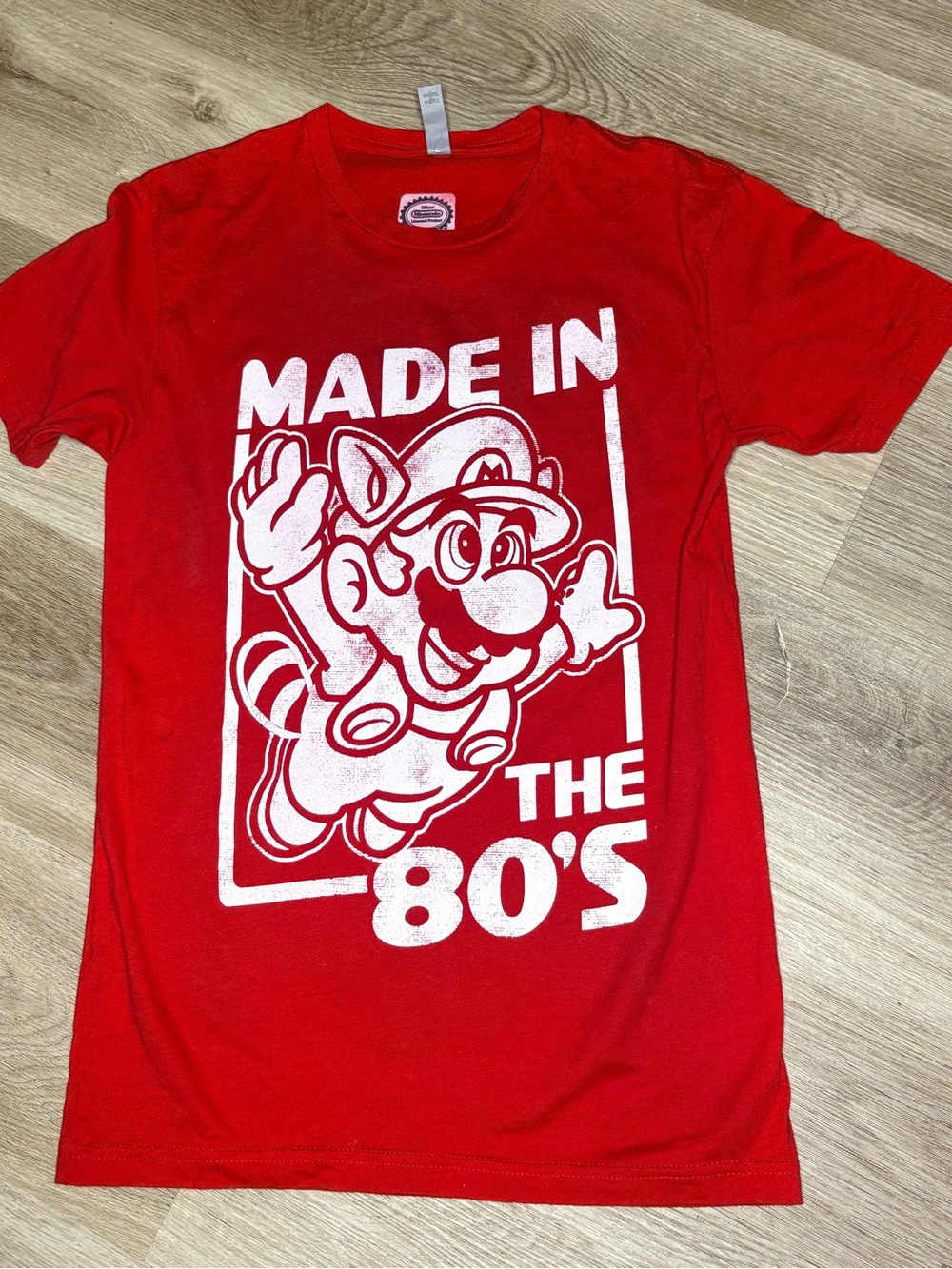 Nintendo Mario “Made In The 80’s” Red Graphic Tee Size Small Retro